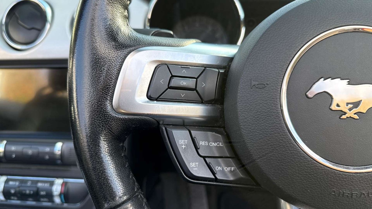 Used Ford Mustang 2017 for sale - 76694790: Photo 37