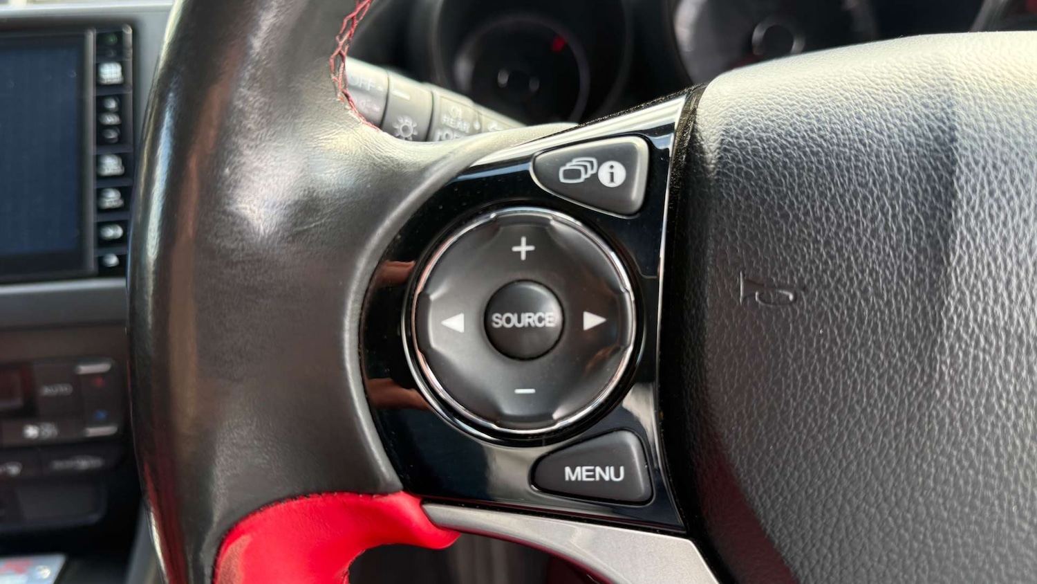 Used Honda Civic 2015 for sale - 78014283: Photo 31