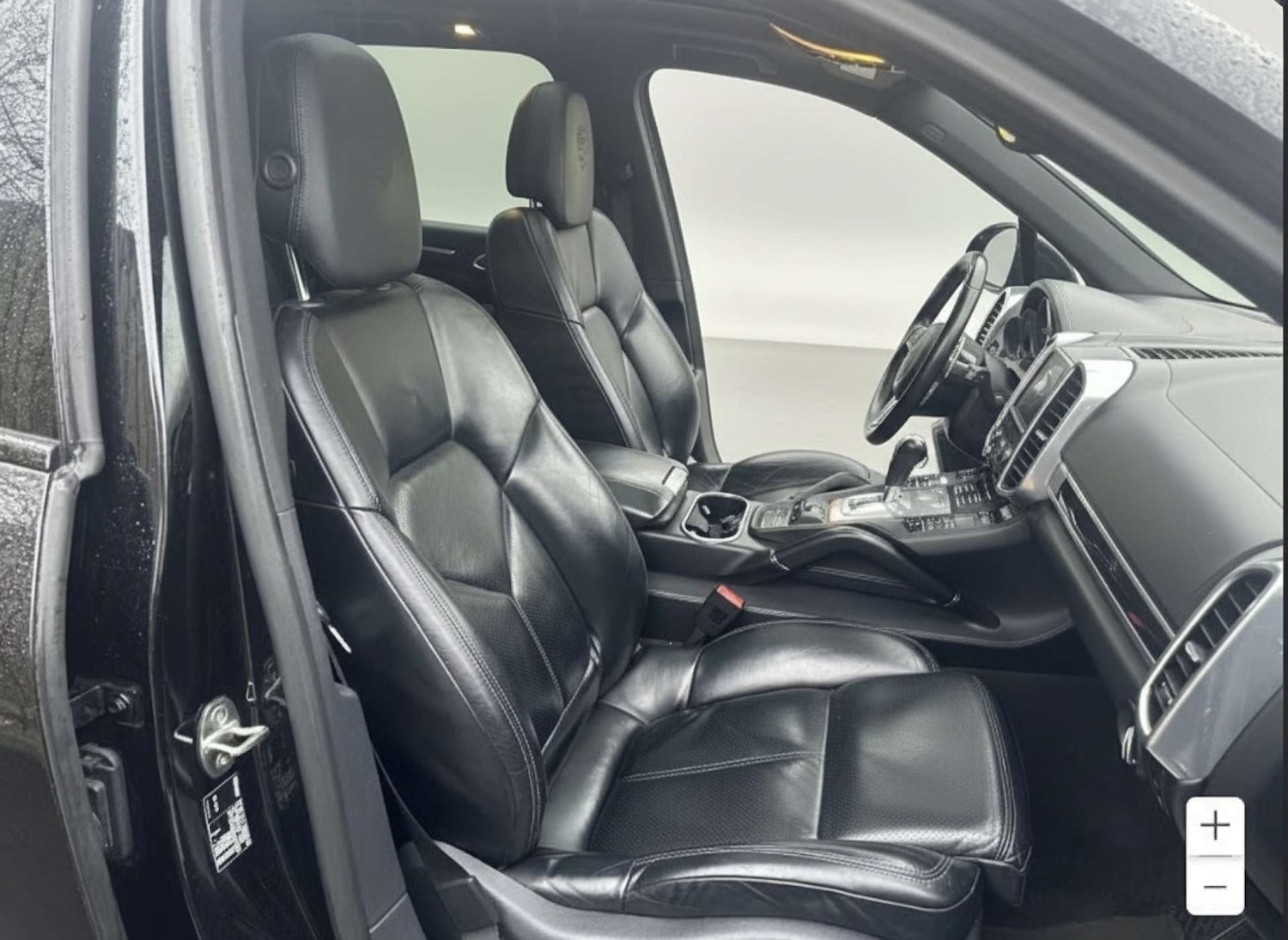 Used Porsche Cayenne 2017 for sale - 77664908: Photo 3