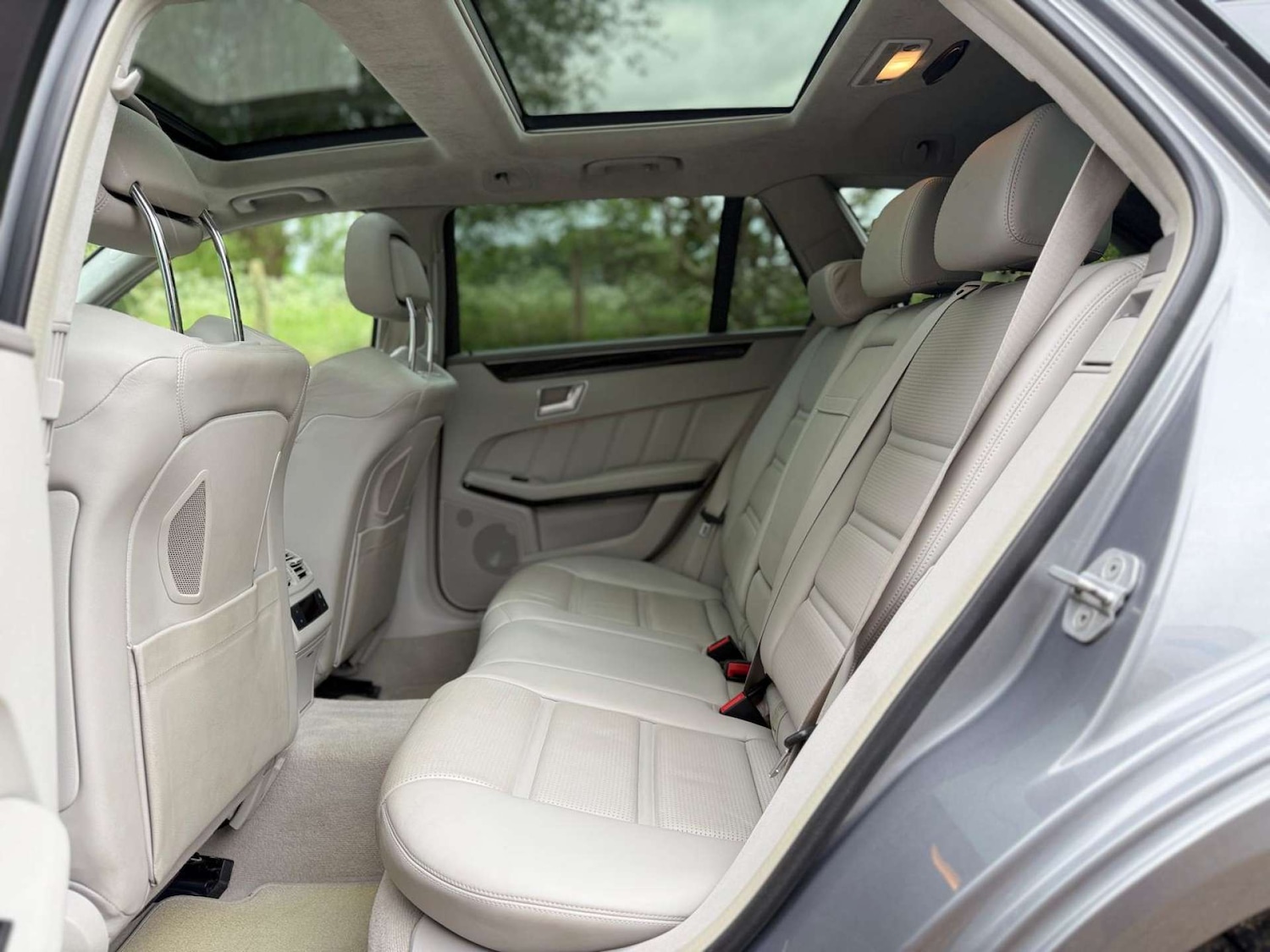 Used Mercedes-Benz E Class 2012 for sale - 76611741: Photo 13