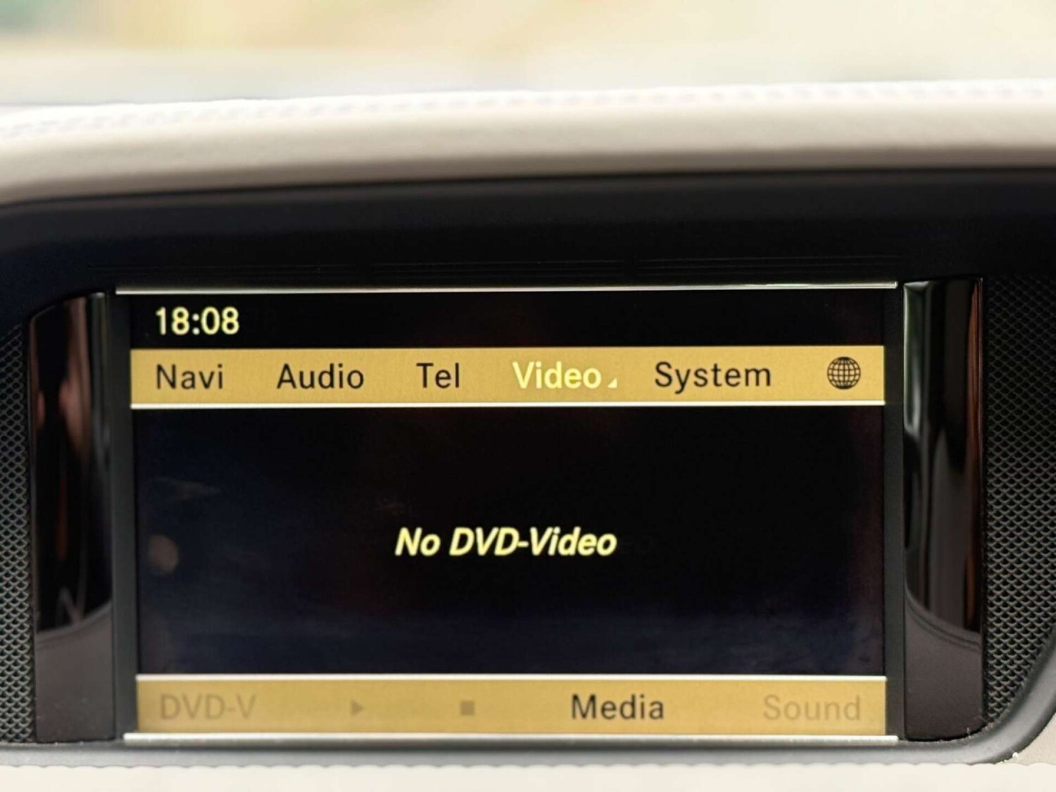 Used Mercedes-Benz E Class 2012 for sale - 76611741: Photo 21