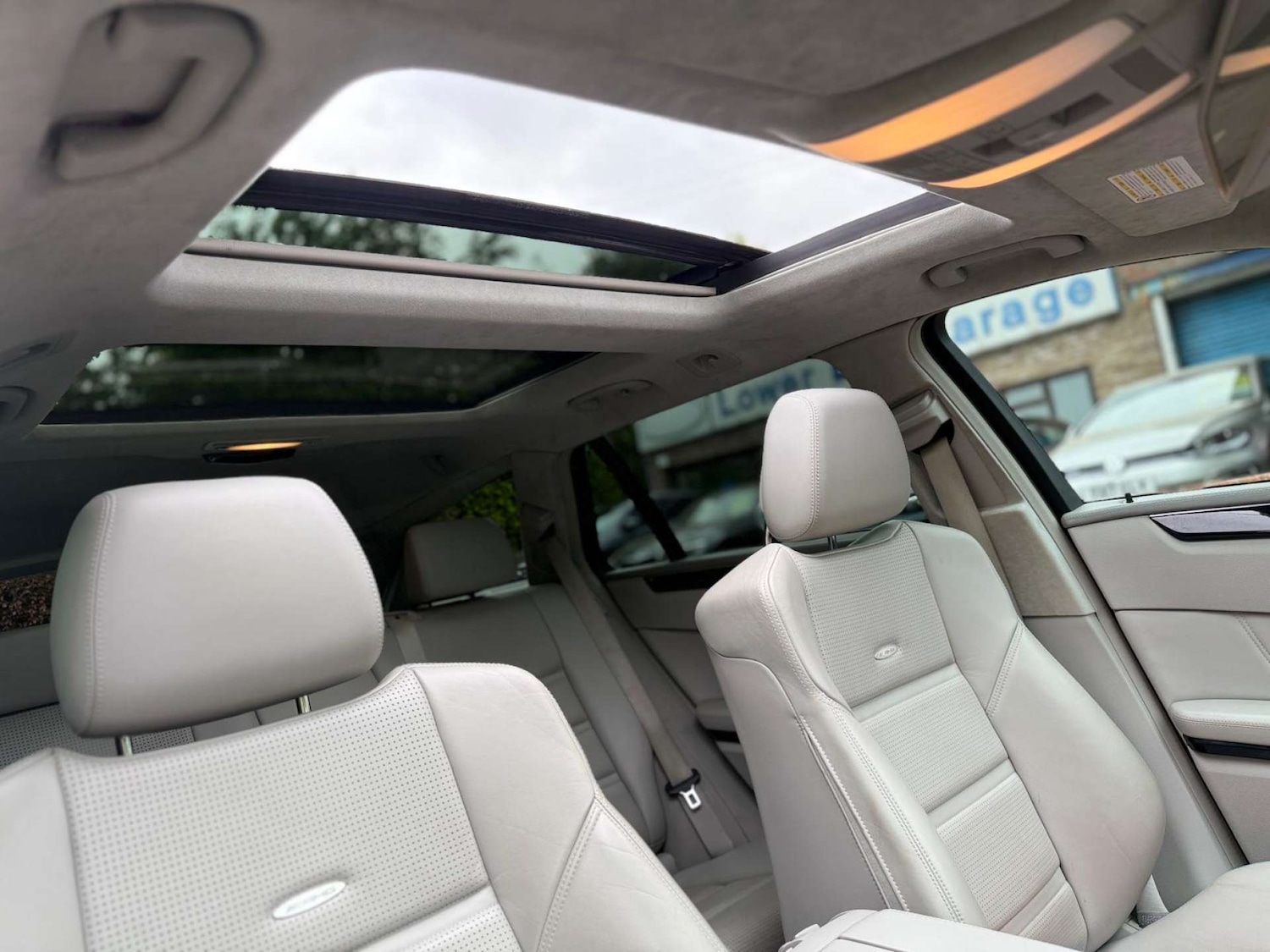 Used Mercedes-Benz E Class 2012 for sale - 76611741: Photo 24