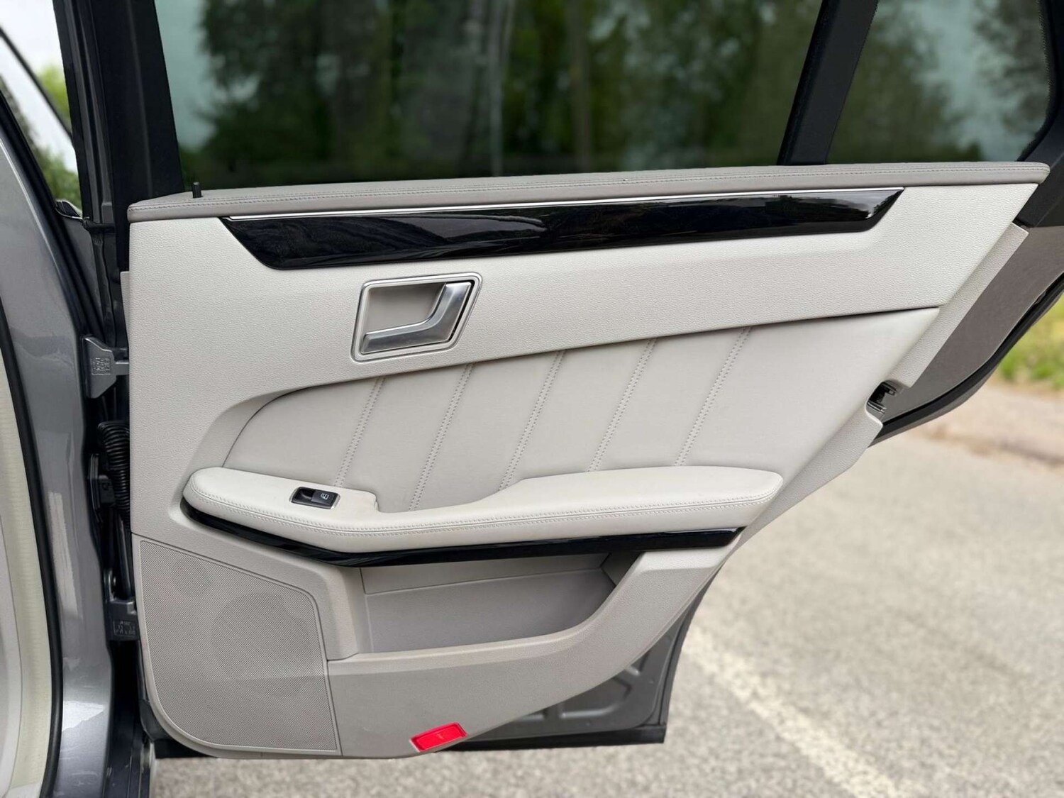 Used Mercedes-Benz E Class 2012 for sale - 76611741: Photo 49