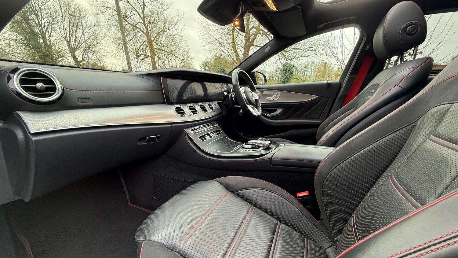 Used Mercedes-Benz E Class 2019 for sale - 76719585: Photo 11