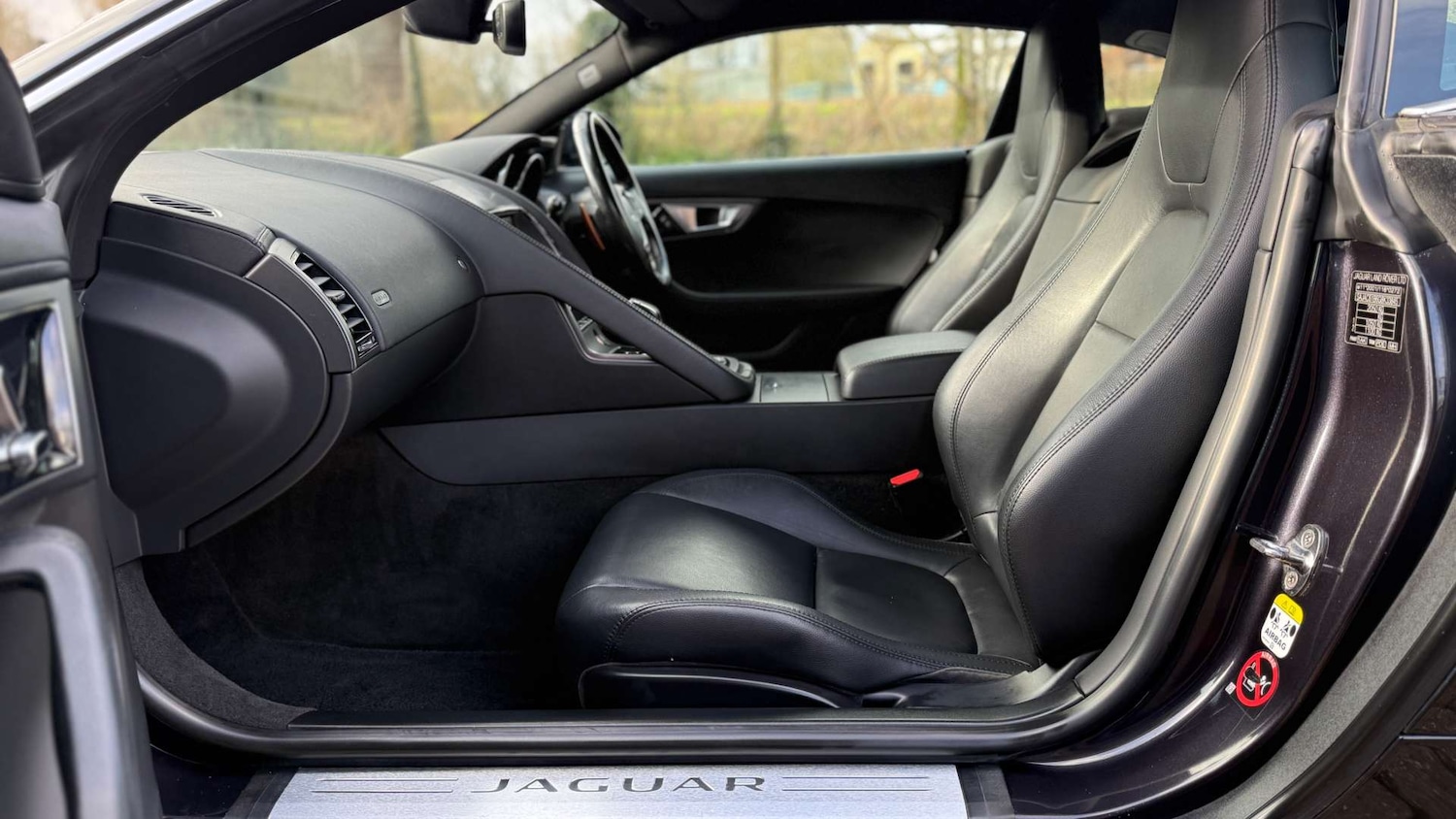 Used Jaguar F-Type 2016 for sale - 77954352: Photo 11