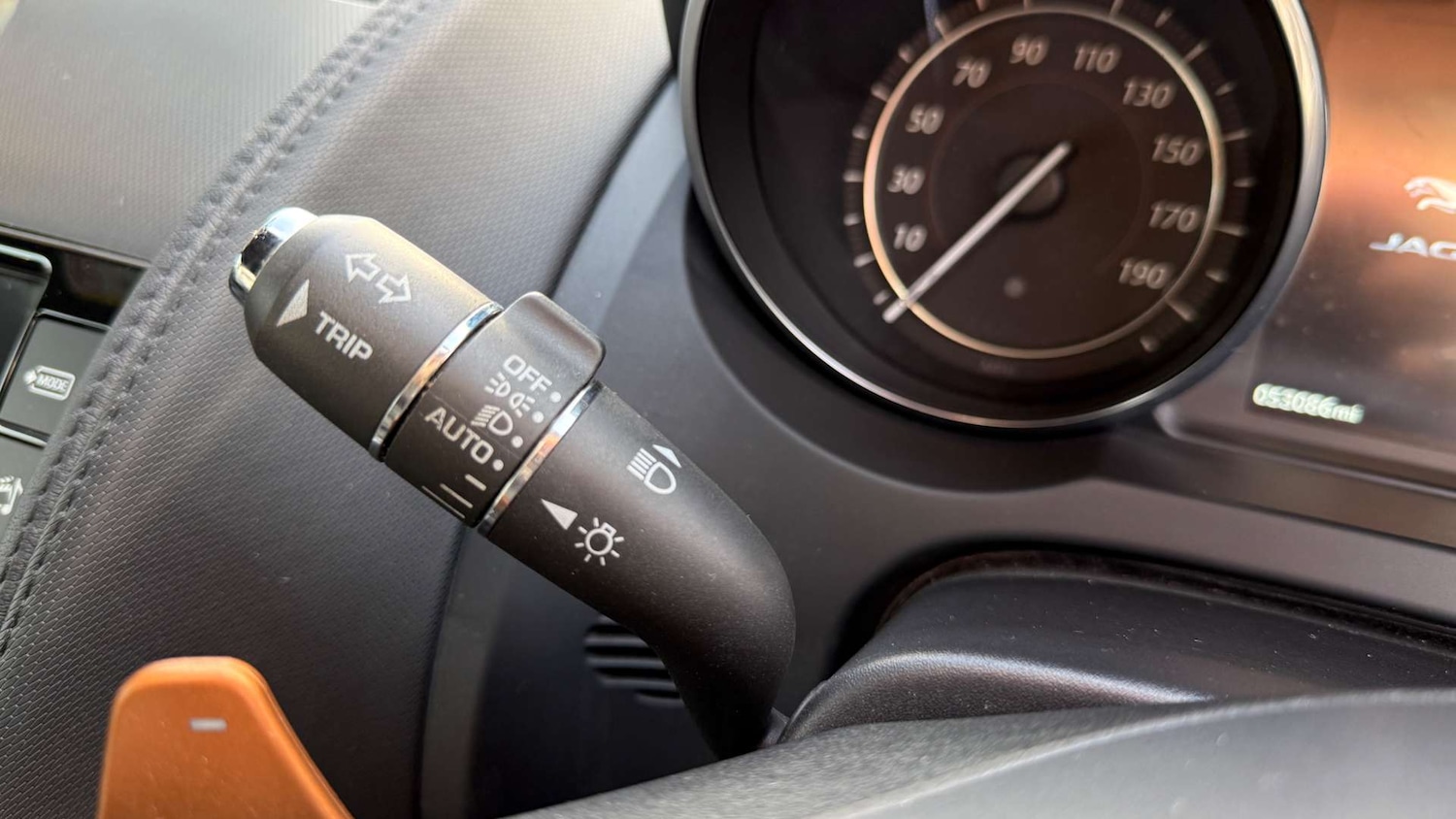 Used Jaguar F-Type 2016 for sale - 77954352: Photo 29