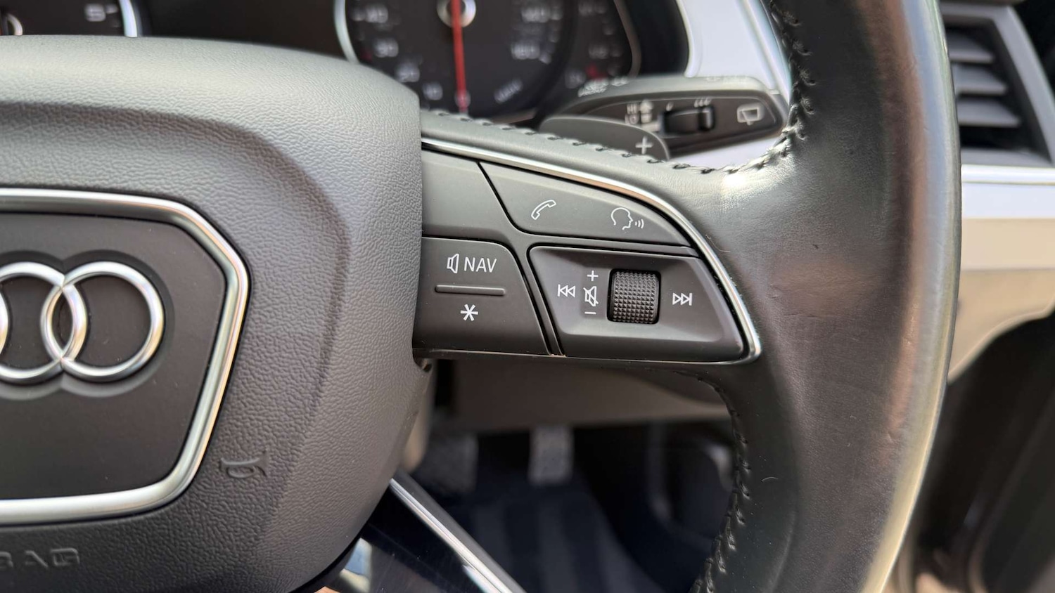 Used Audi Q7 2017 for sale - 77639623: Photo 37