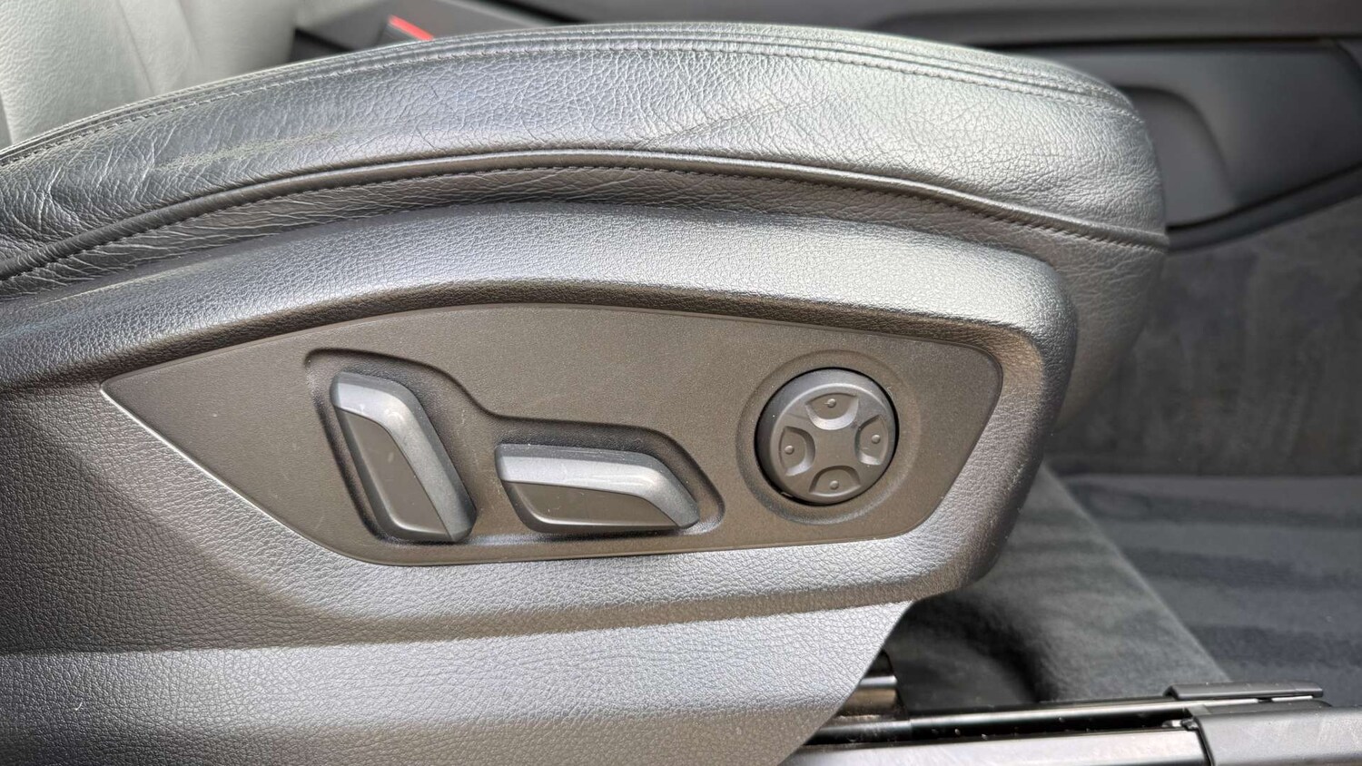 Used Audi Q7 2017 for sale - 77639623: Photo 39