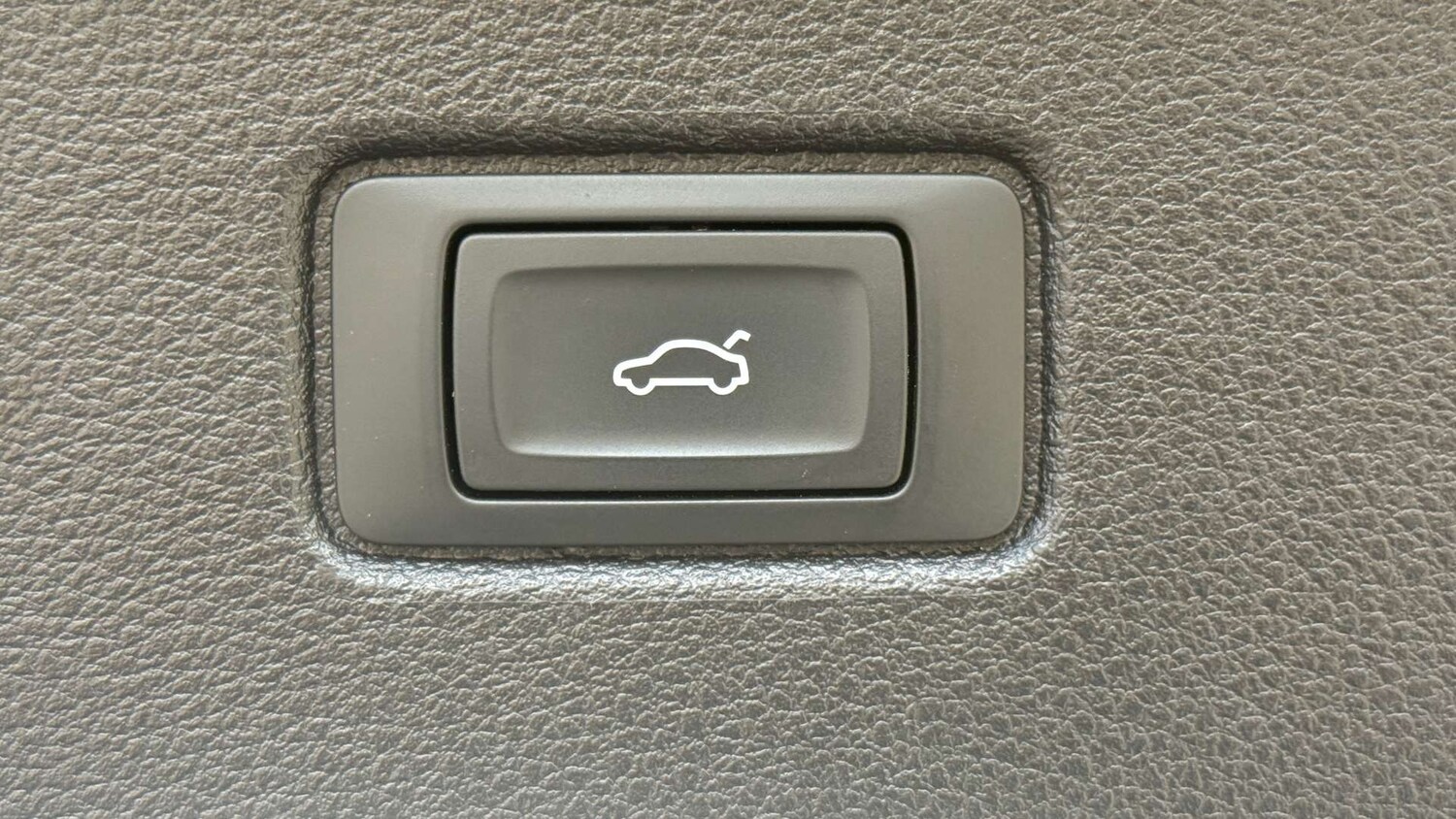 Used Audi Q7 2017 for sale - 77639623: Photo 43