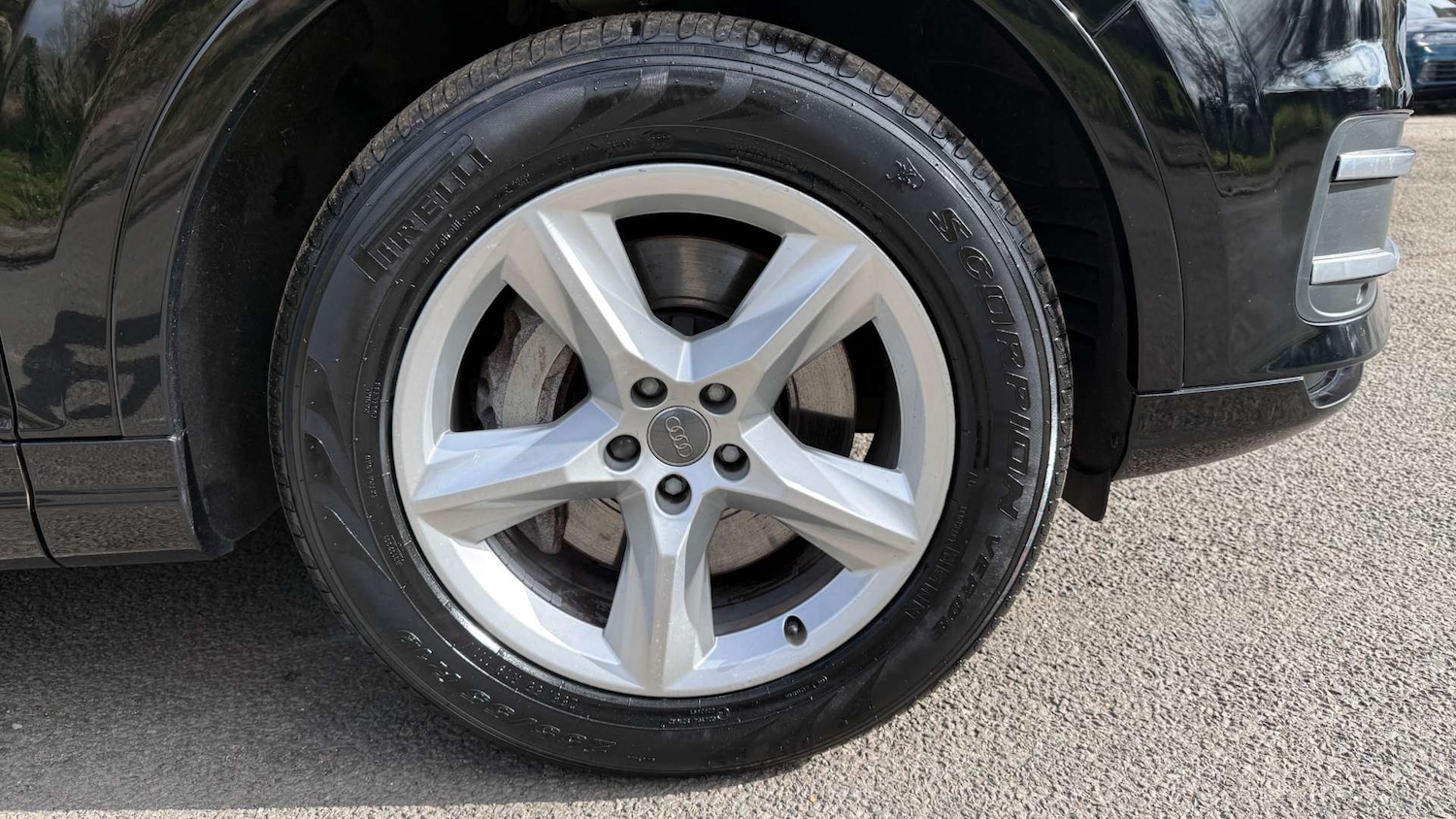 Used Audi Q7 2017 for sale - 77639623: Photo 44