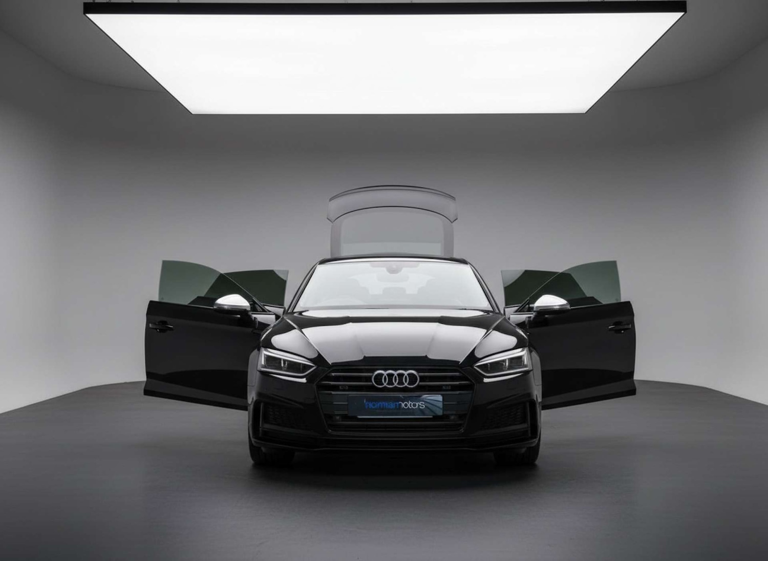 Used Audi A5 2017 for sale - 77632646: Photo 2