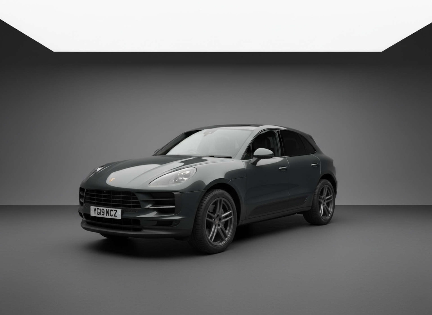 Used Porsche Macan 2019 for sale - 77129070: Photo 2