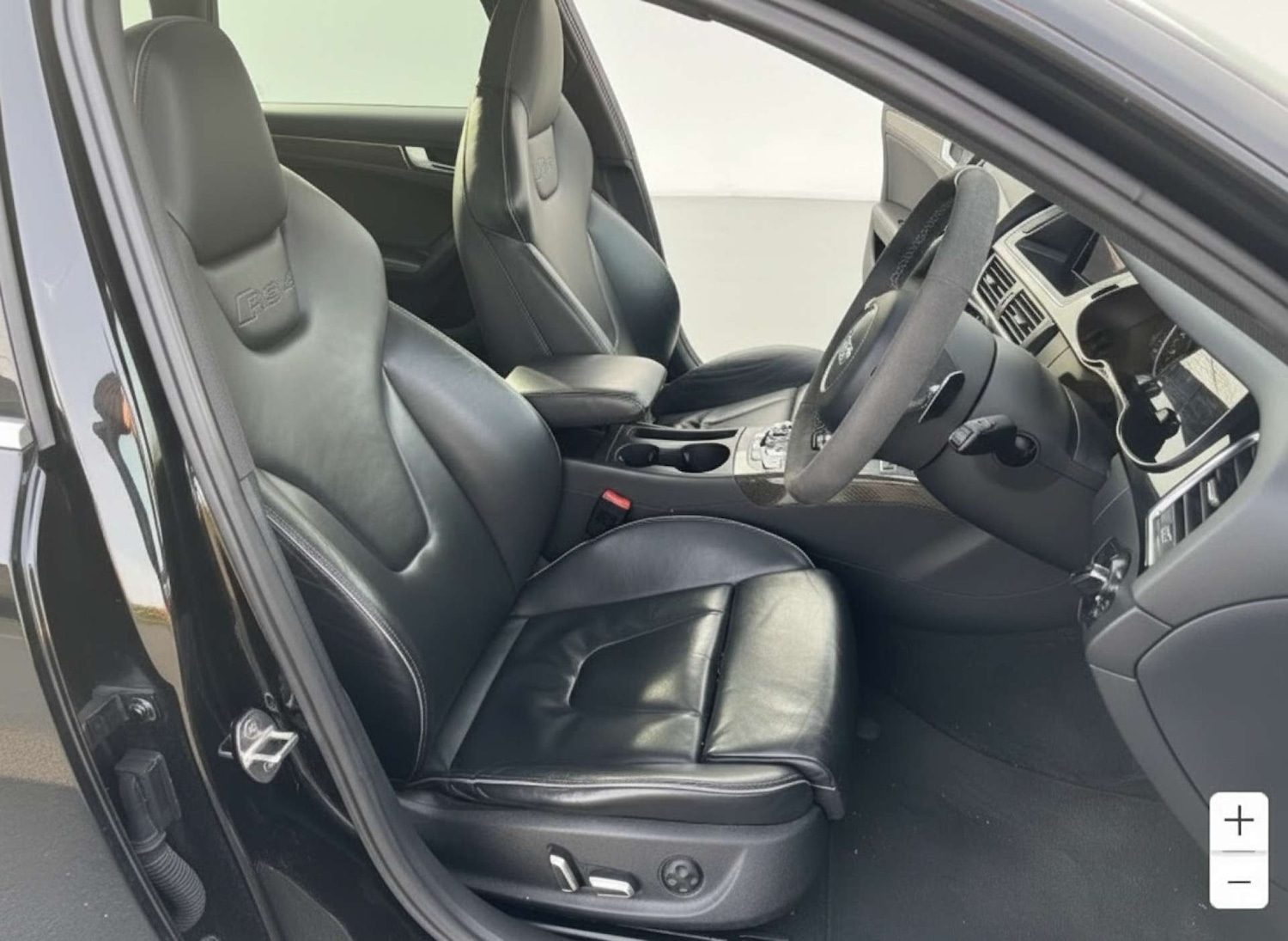 Used Audi RS4 2013 for sale - 77640560: Photo 3