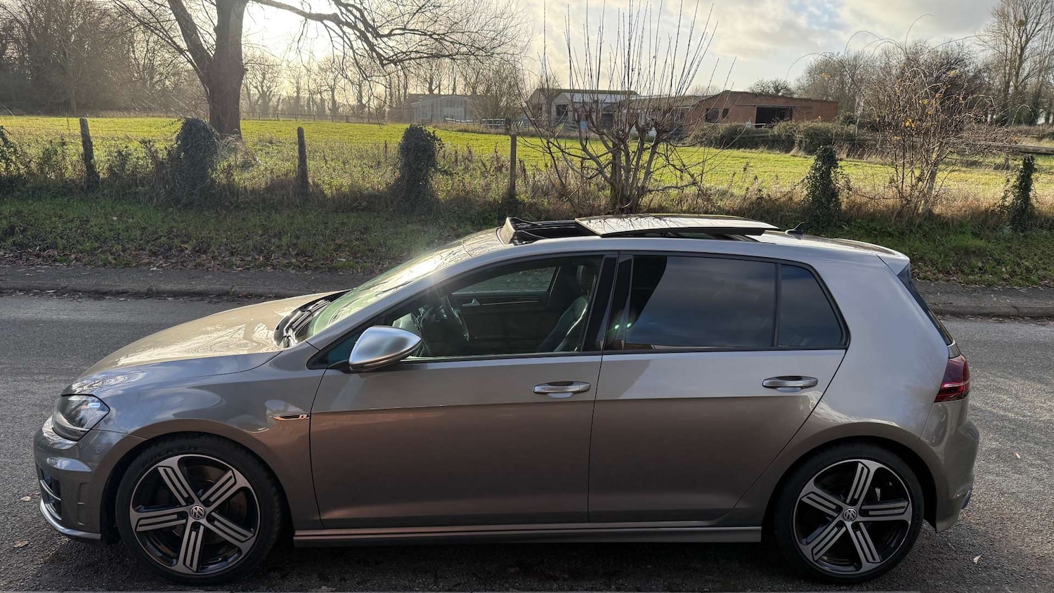 Used Volkswagen Golf 2016 for sale - 76894452: Photo 36