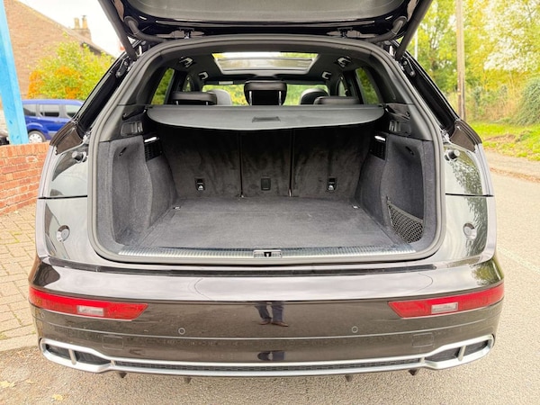 Used Audi Q5 2020 for sale - 76129231: Photo 15