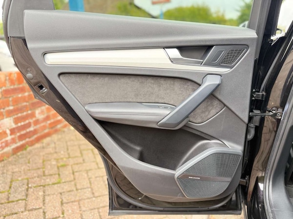 Used Audi Q5 2020 for sale - 76129231: Photo 51
