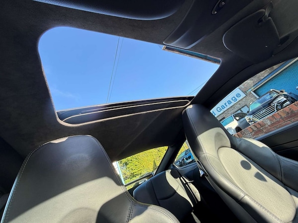 Used Porsche 911 2006 for sale - 76114498: Photo 14