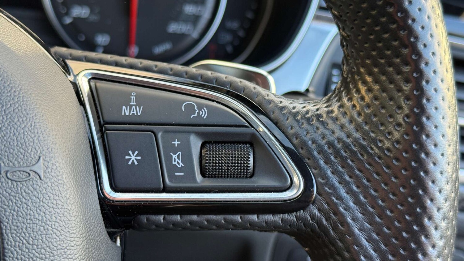 Used Audi RS6 2014 for sale - 76829861: Photo 35