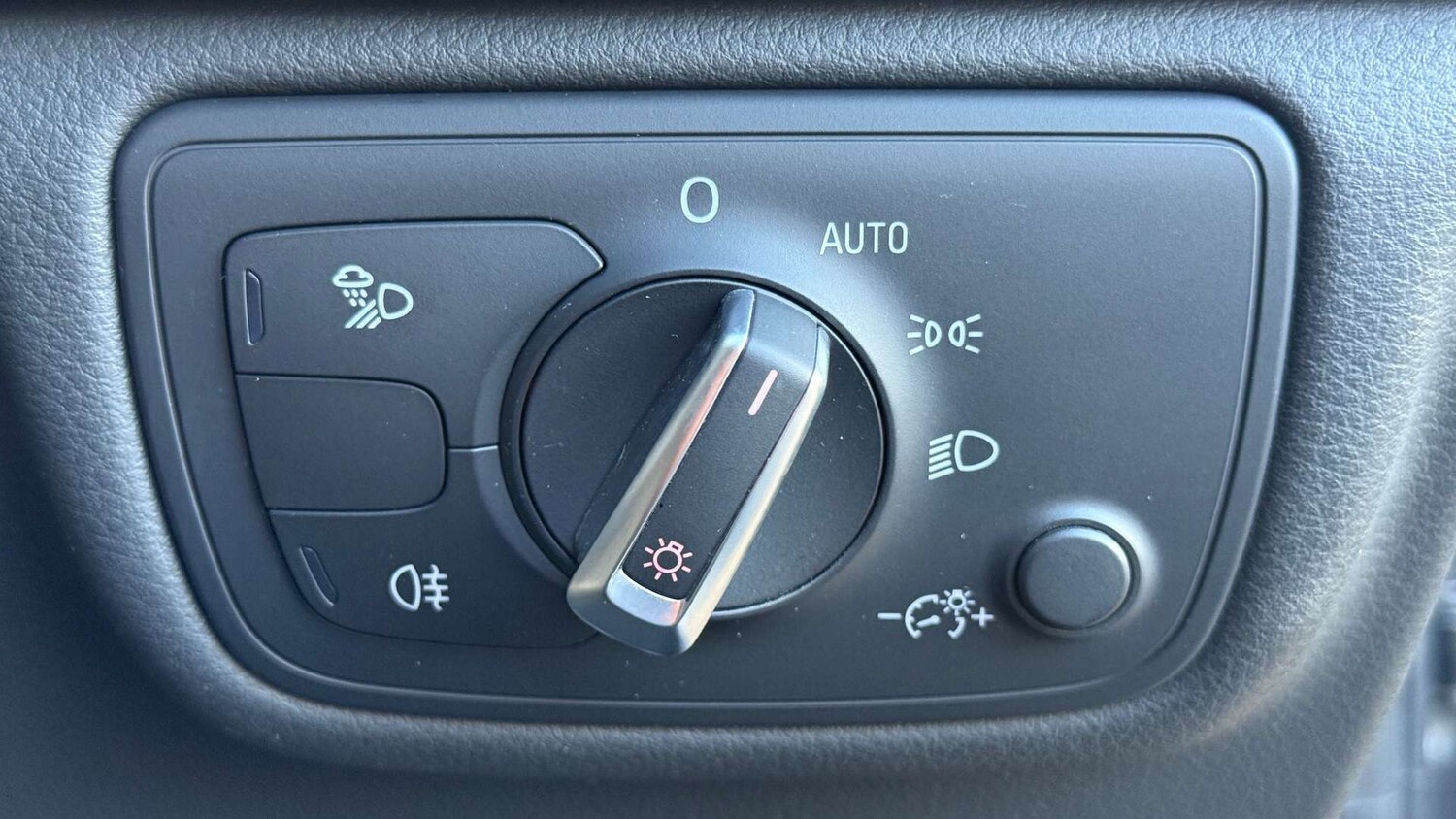 Used Audi RS6 2014 for sale - 76829861: Photo 36