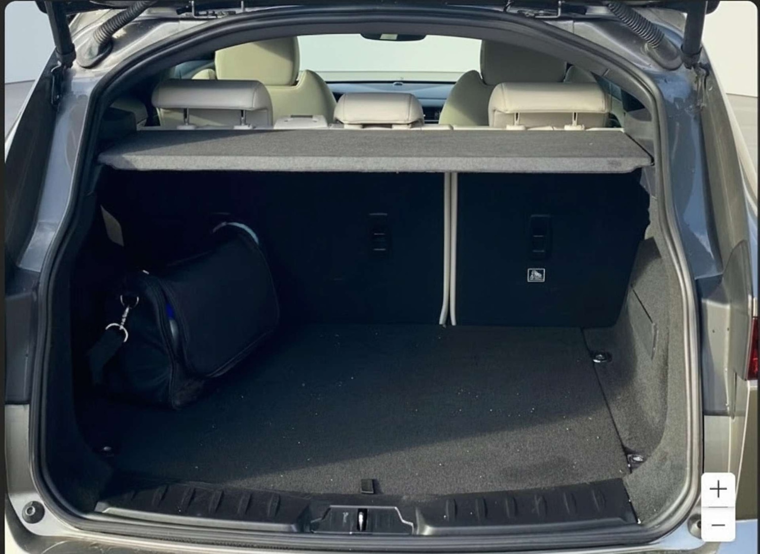 Used Jaguar E-Pace 2018 for sale - 77632640: Photo 11