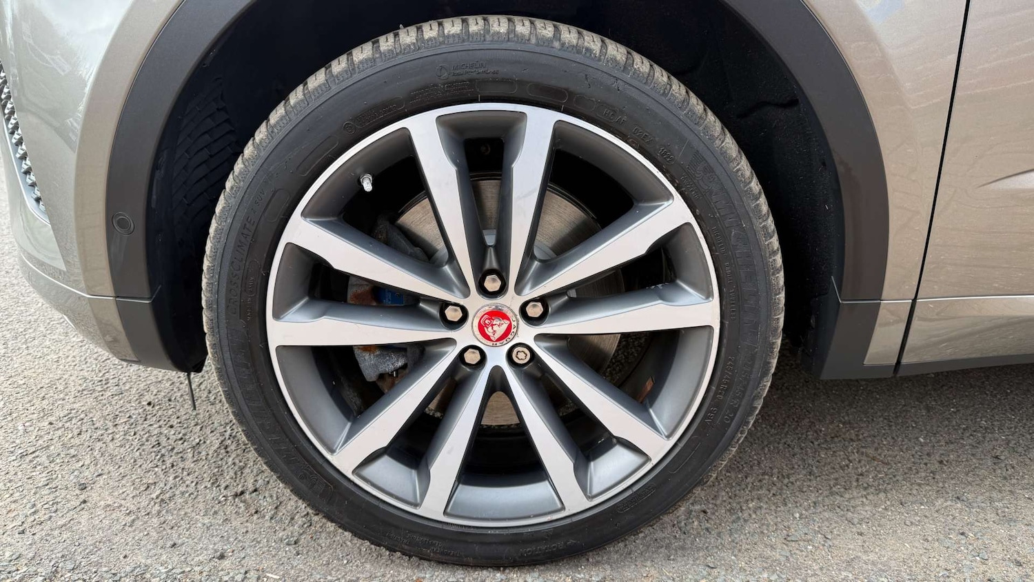 Used Jaguar E-Pace 2018 for sale - 77632640: Photo 45