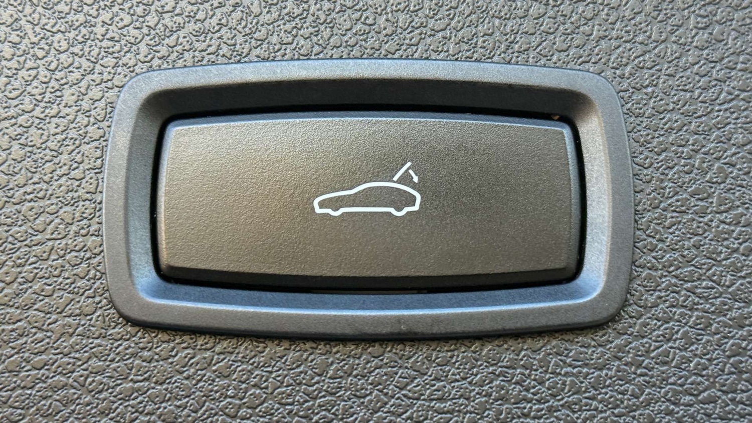 Used Porsche Macan 2015 for sale - 77328608: Photo 44