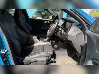 Used BMW 2 Series 2021 for sale - 78758478: Photo
