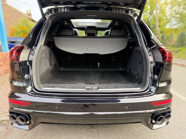 Used Porsche Cayenne 2016 for sale - 76105314: Photo 15
