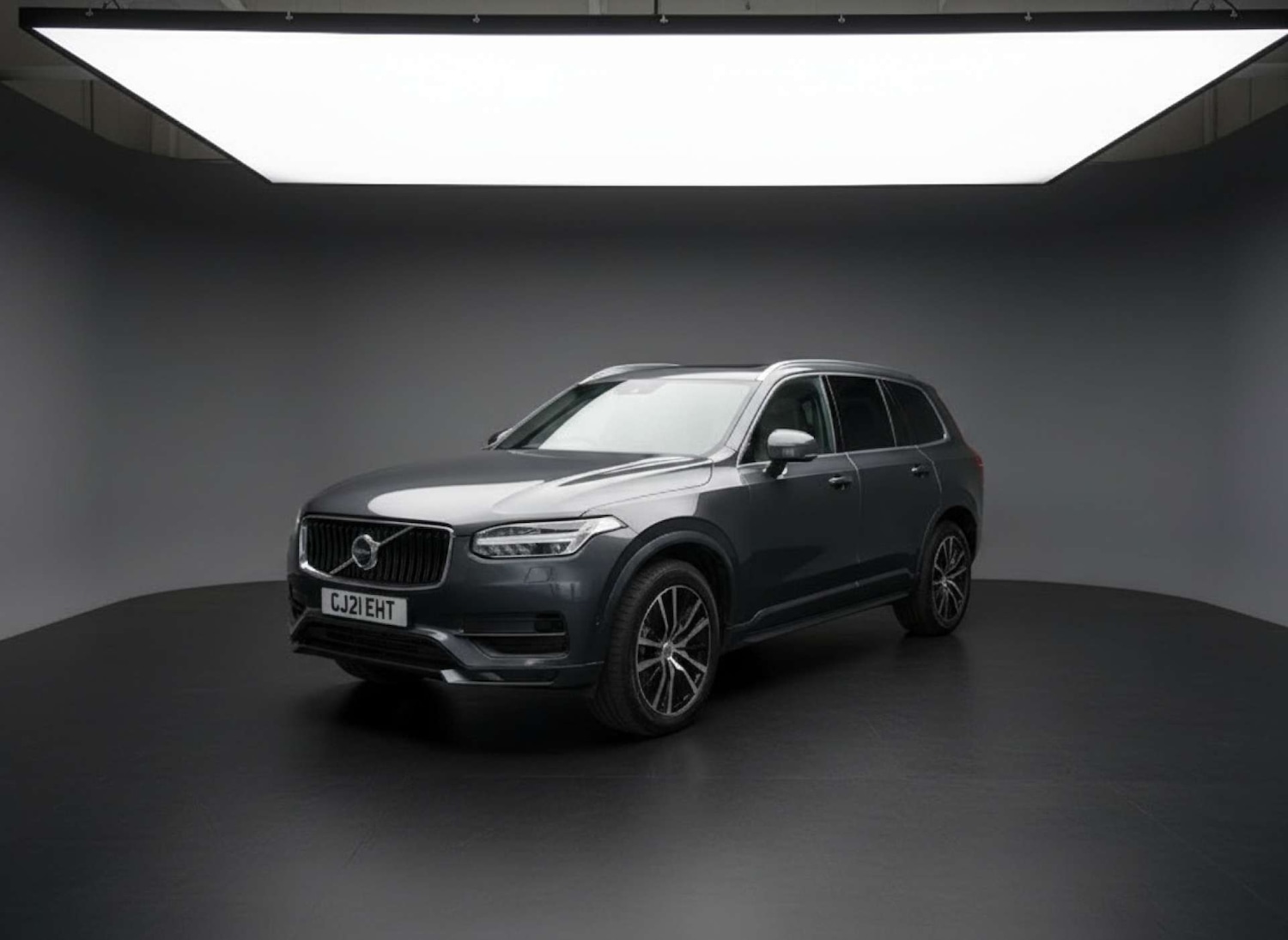 Used Volvo XC90 2021 for sale - 77632651: Photo 2