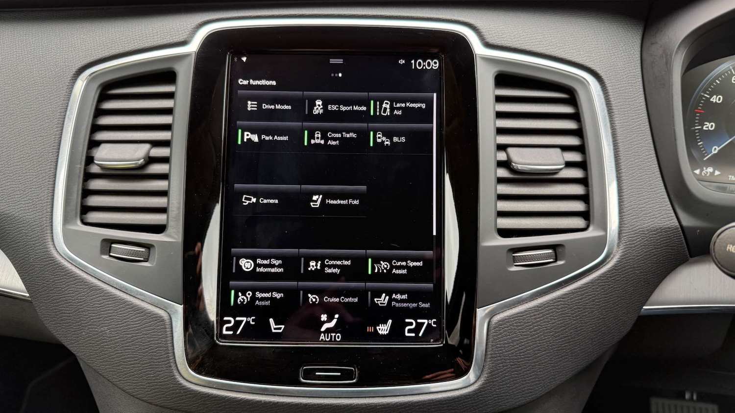 Used Volvo XC90 2021 for sale - 77632651: Photo 24