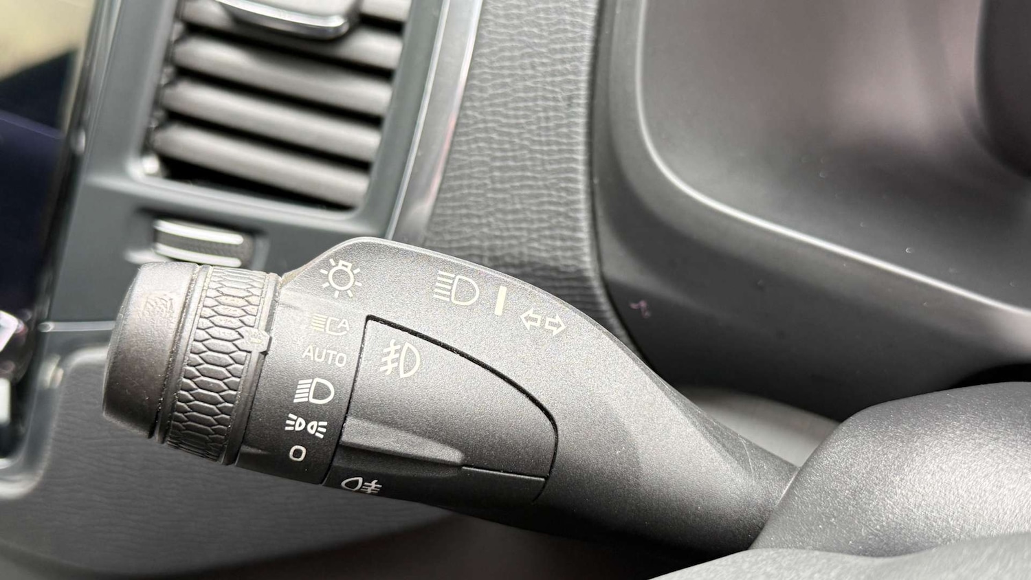 Used Volvo XC90 2021 for sale - 77632651: Photo 38