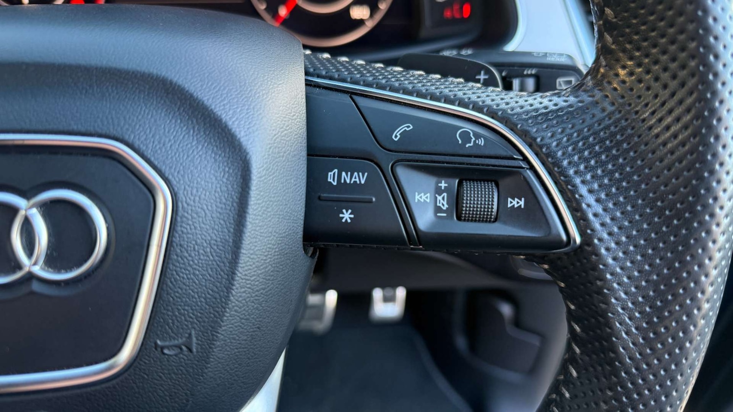 Used Audi Q7 2018 for sale - 76757909: Photo 33