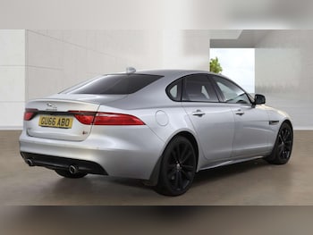 Used Jaguar XF 2016 for sale - 79483525: Photo