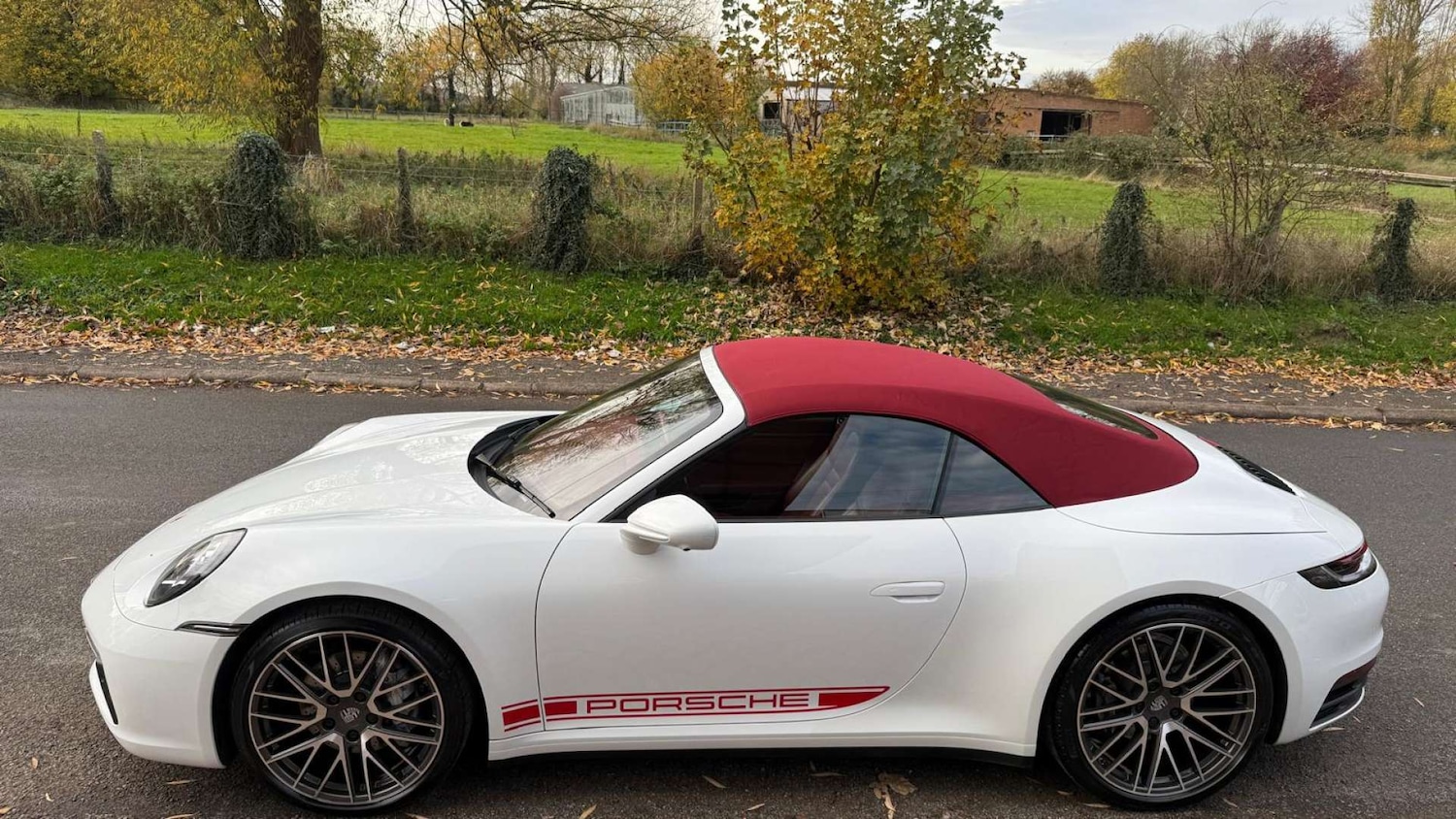 Used Porsche 911 2021 for sale - 76477422: Photo 26