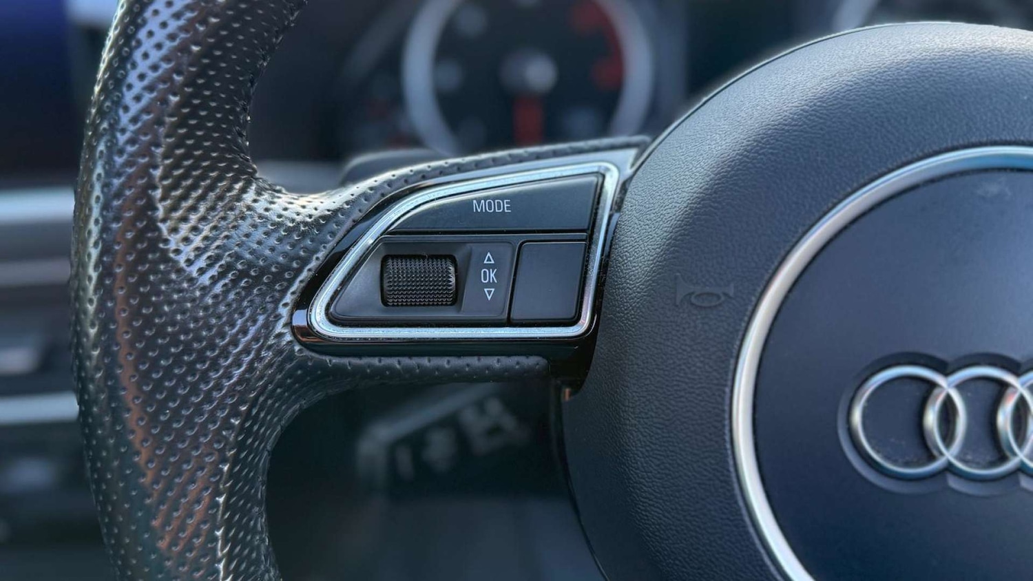 Used Audi Q5 2017 for sale - 76391877: Photo 29