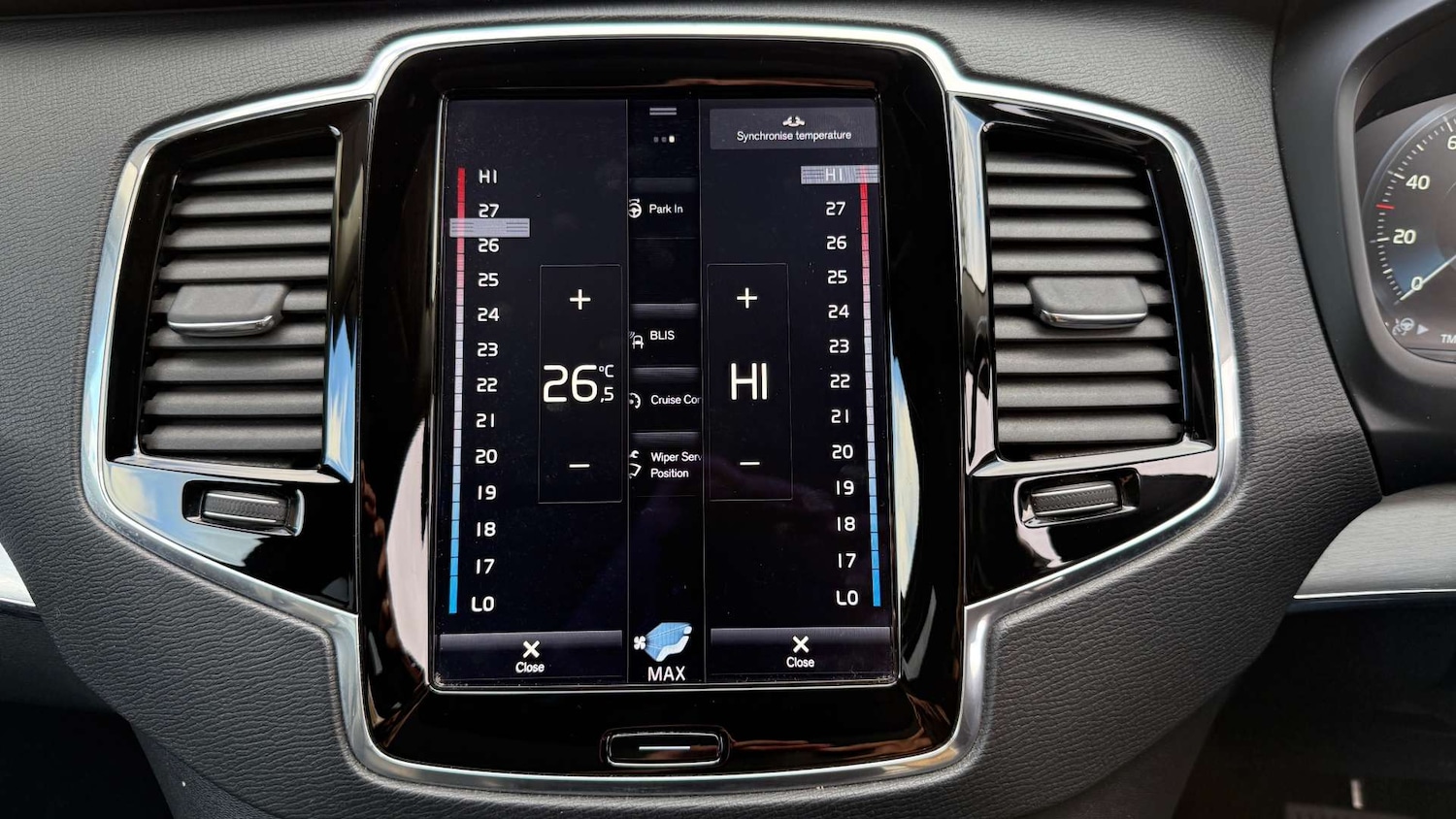 Used Volvo XC90 2016 for sale - 76946120: Photo 26