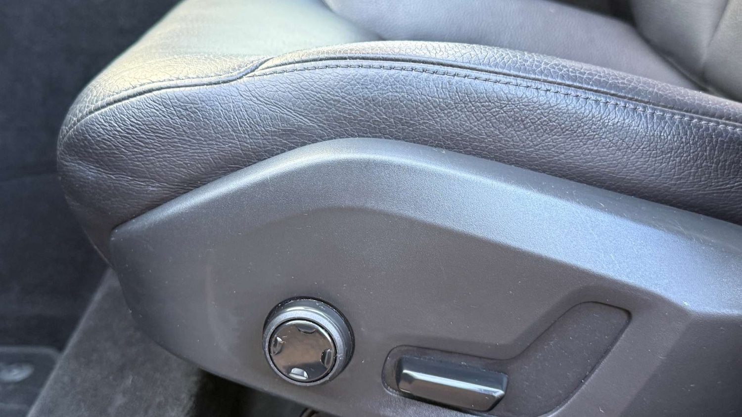 Used Volvo XC90 2016 for sale - 76946120: Photo 46