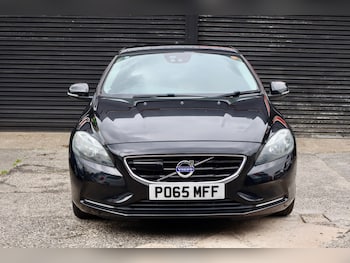 Used Volvo V40 2015 for sale - 79380997: Photo