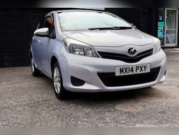 Used Toyota Yaris 2014 for sale - 78762900: Photo