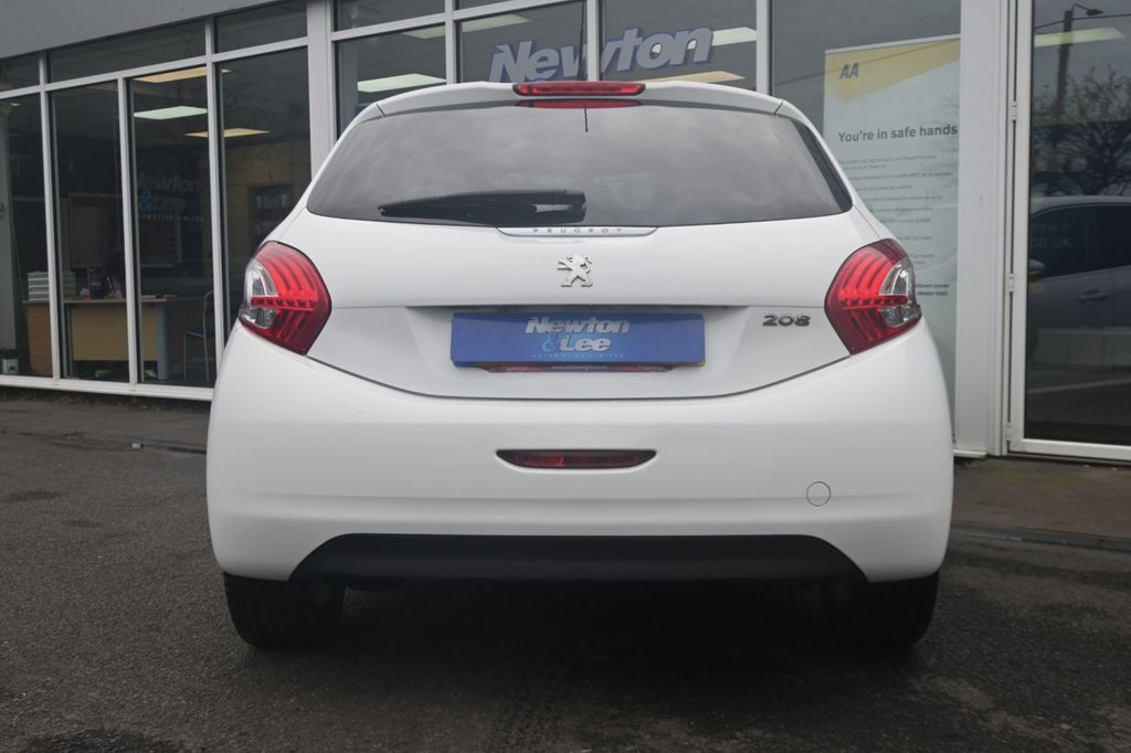 Used Peugeot 208 2013 for sale - 77952343: Photo 4