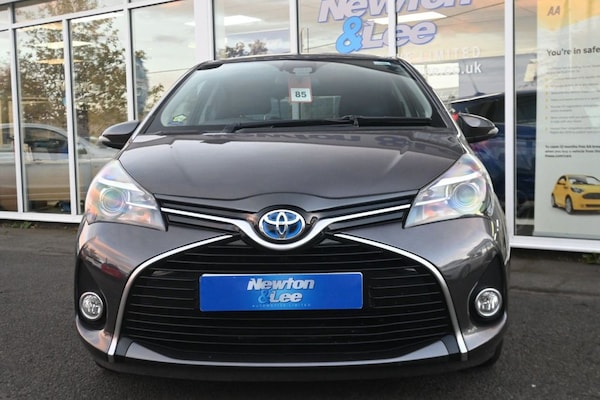 Used Toyota Yaris 2016 for sale - 76303762: Photo 2