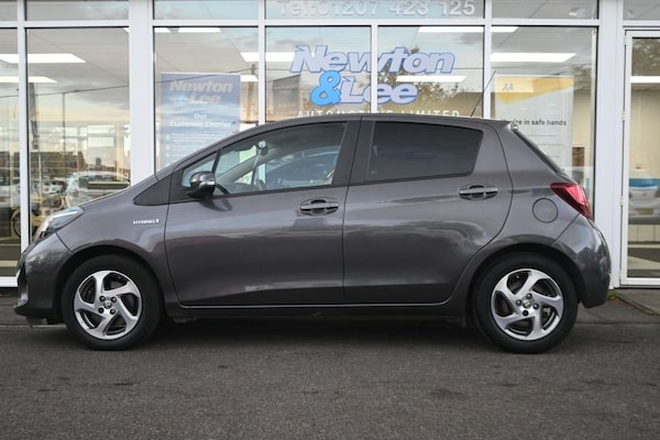Used Toyota Yaris 2016 for sale - 76303762: Photo 5