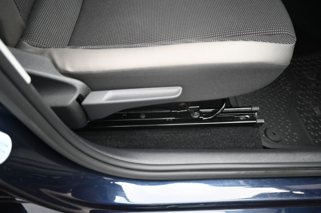 Used Volkswagen up! 2014 for sale - 77904893: Photo 11