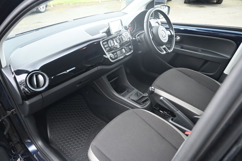 Used Volkswagen up! 2014 for sale - 77904893: Photo 29