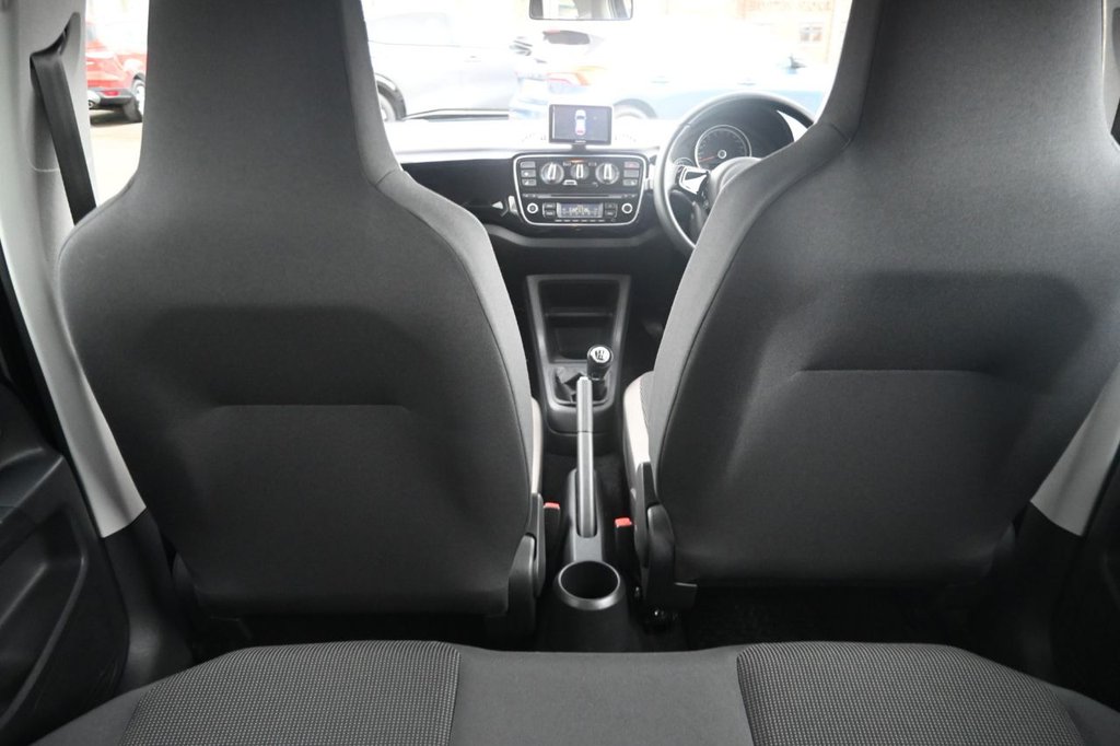 Used Volkswagen up! 2014 for sale - 77904893: Photo 32