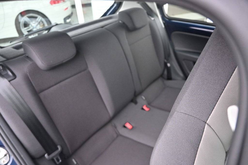 Used Volkswagen up! 2014 for sale - 77904893: Photo 33