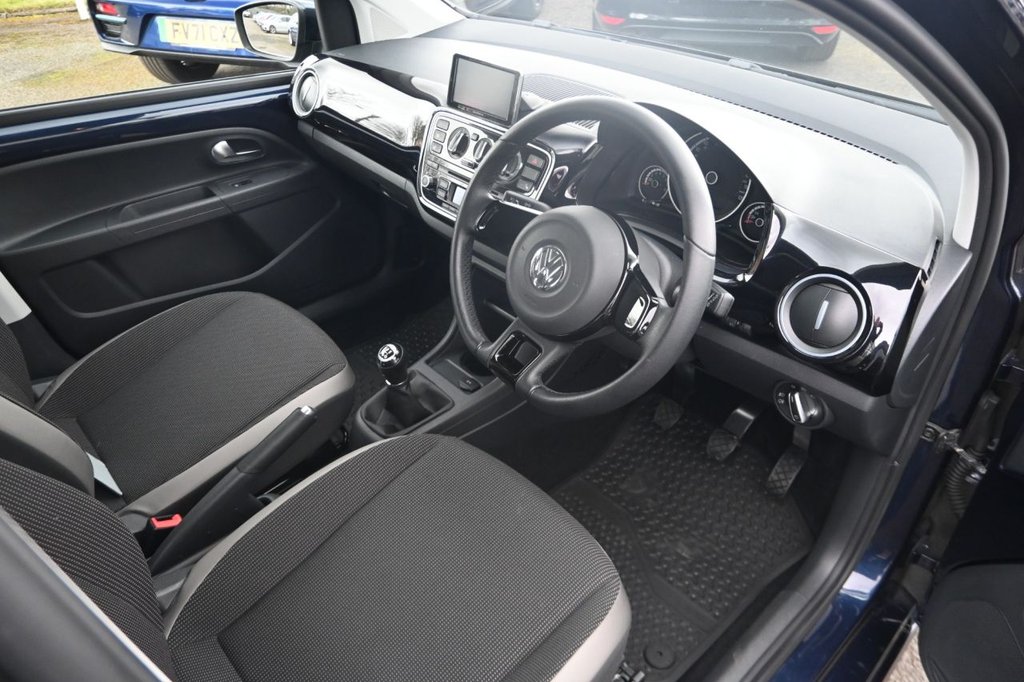 Used Volkswagen up! 2014 for sale - 77904893: Photo 5