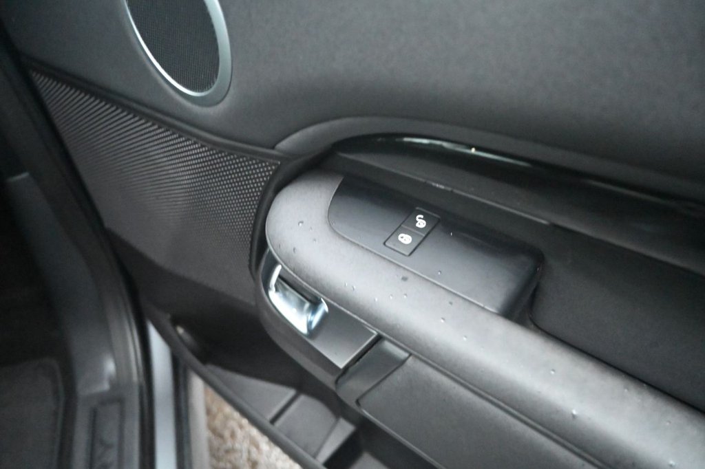 Used Land Rover Discovery 2018 for sale - 77533977: Photo 14