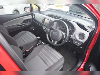 Used Toyota Yaris 2016 for sale - 78839397: Photo