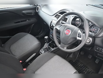 Used Fiat Punto 2014 for sale - 77188860: Photo
